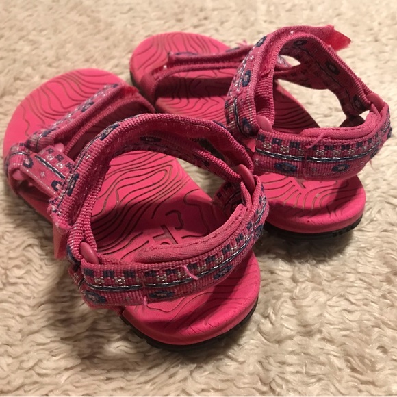 Toddler Little Girls’ Teva Sandals Shoes Pink and Black Size 8 - Picture 3 of 5